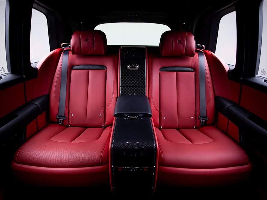 Rolls-Royce Cullinan 2022 car image #11