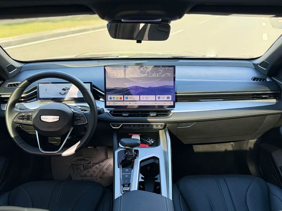 GEELY Preface 2024 car image #11