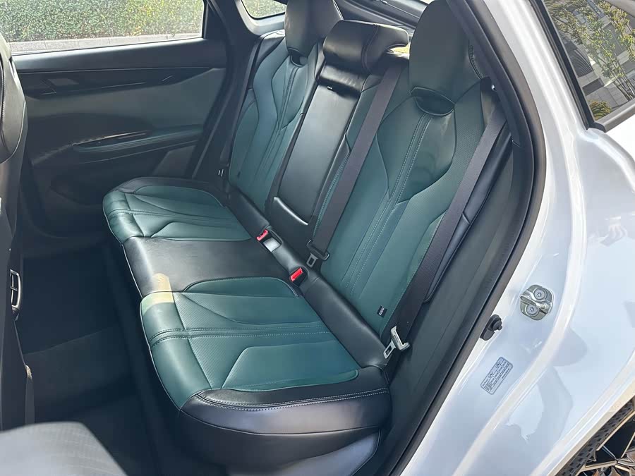 Changan UNI-V iDD 2025 car image #11