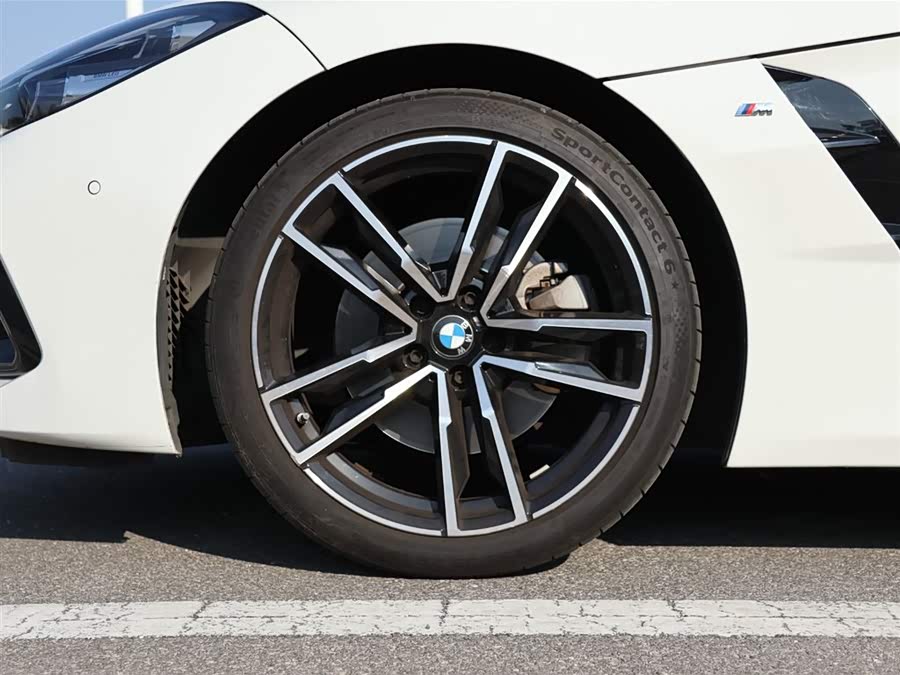 BMW Z4 2023 car image #11