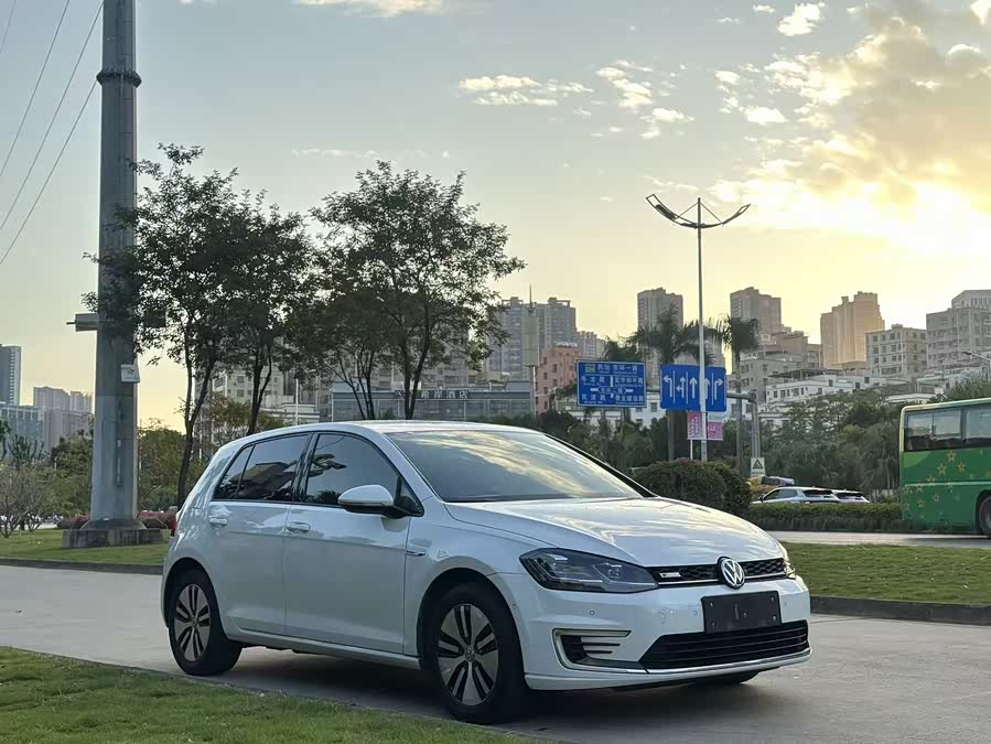 Volkswagen Golf New Energy (Imported) 2018 صورة سيارة #11
