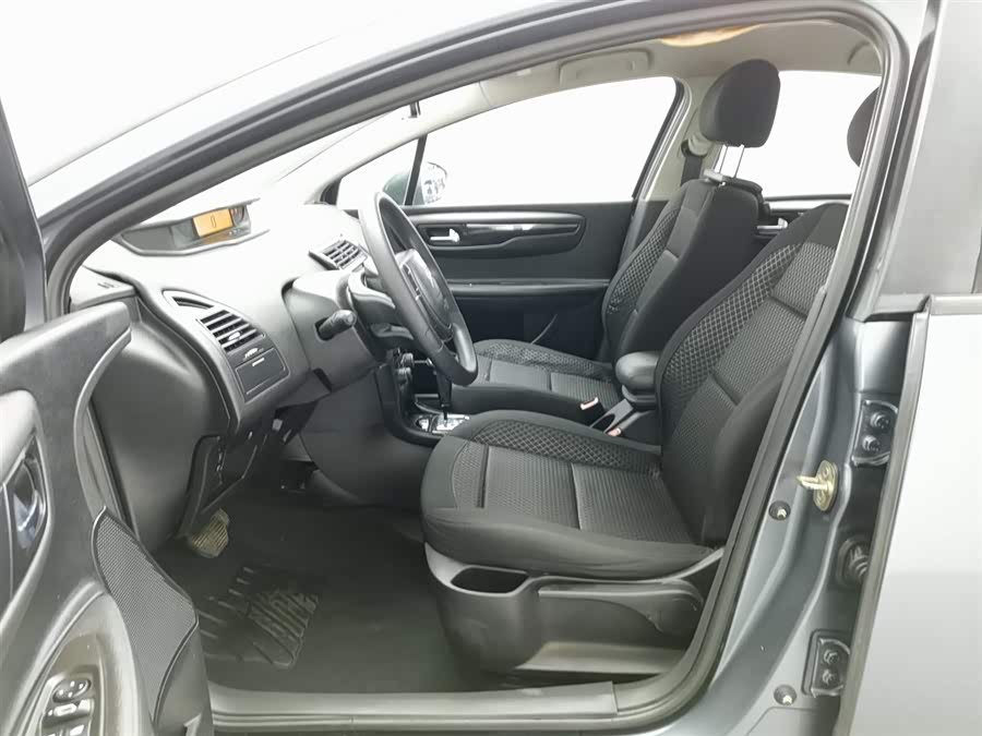 Citroen C-Quatre 2012 car image #11