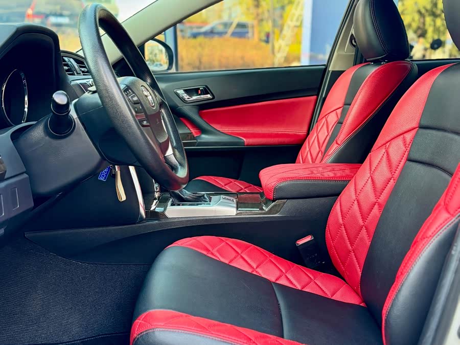 Toyota Reiz 2014 immagine di auto #11