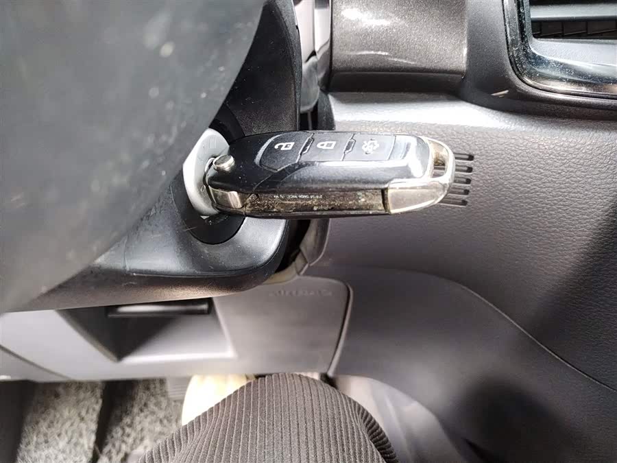 Ford Everest 2017 car image #11