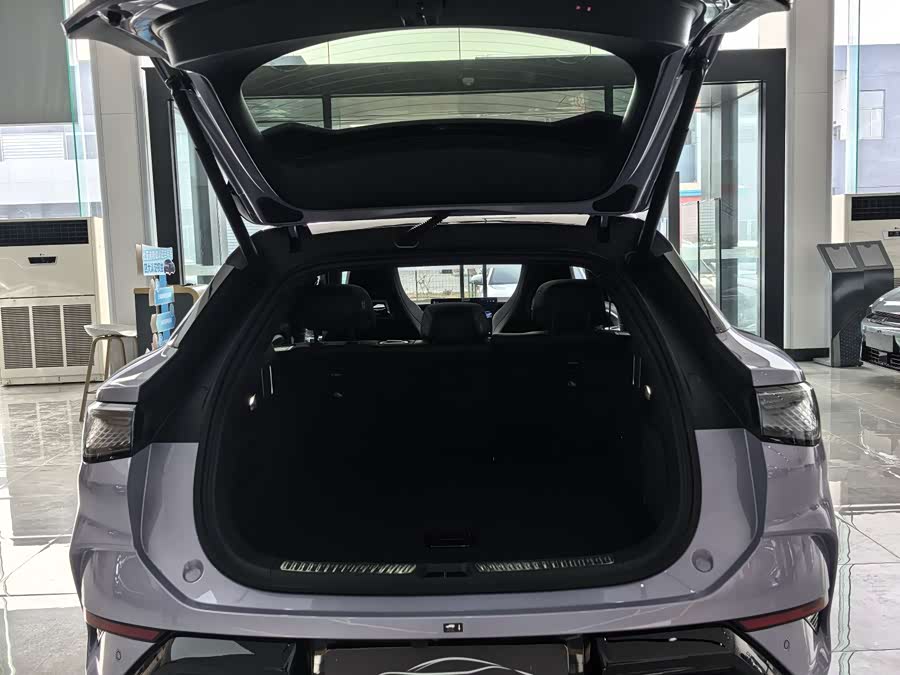 BYD Sea Lion 07 EV 2025 car image #11