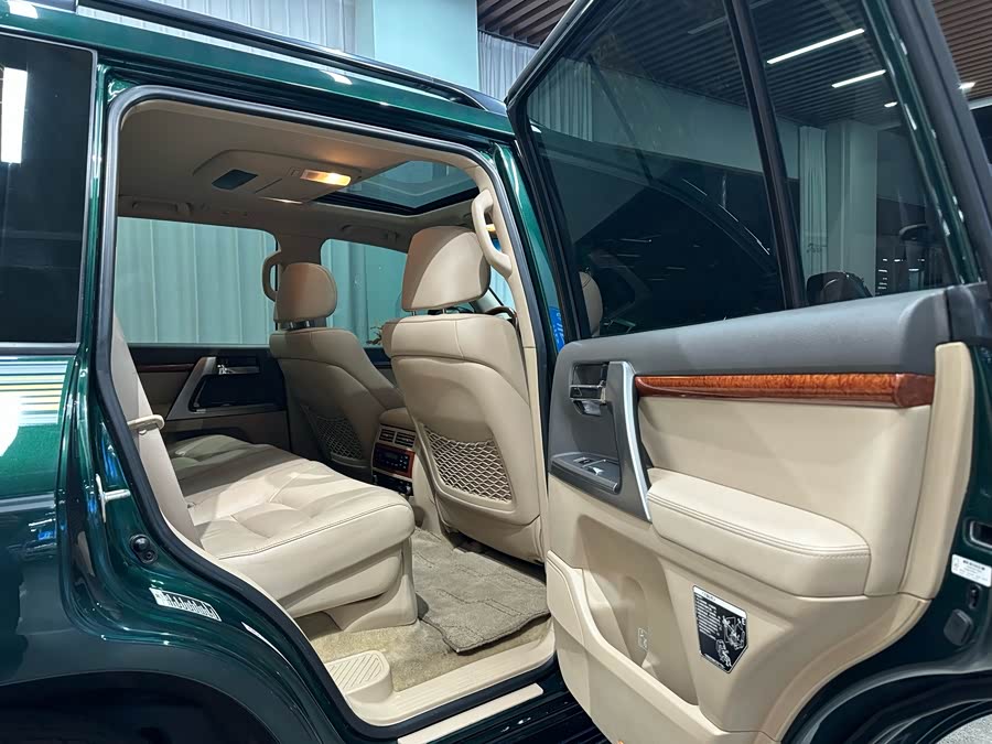 丰田 兰德酷路泽 2016 汽车图片 #11