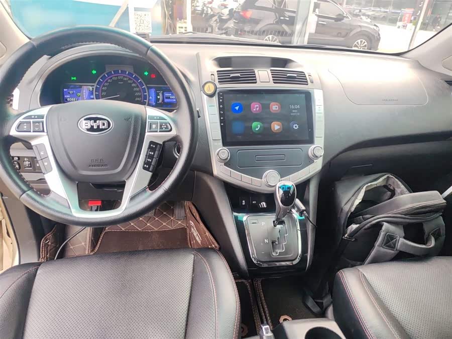 BYD S6 2014 car image #11