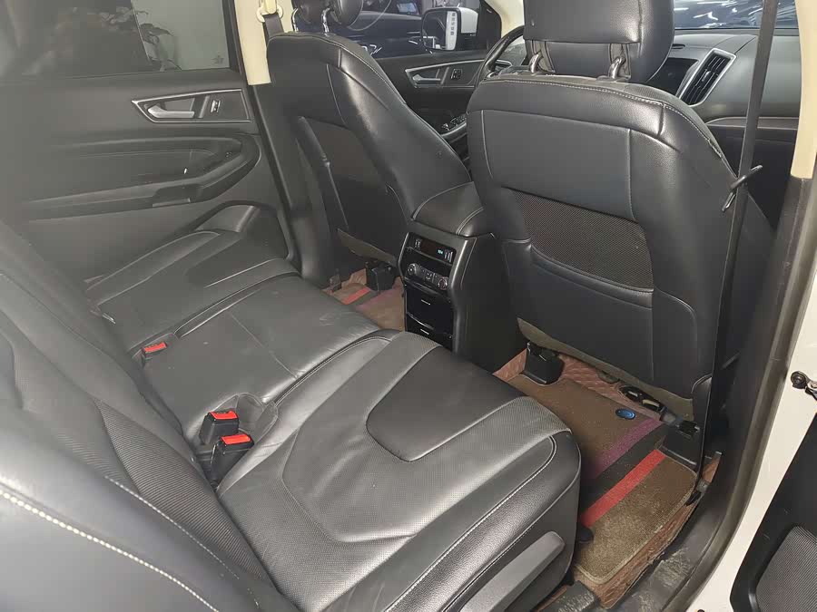 Ford Edge 2016 car image #11
