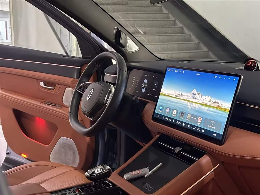 2024 car image #11