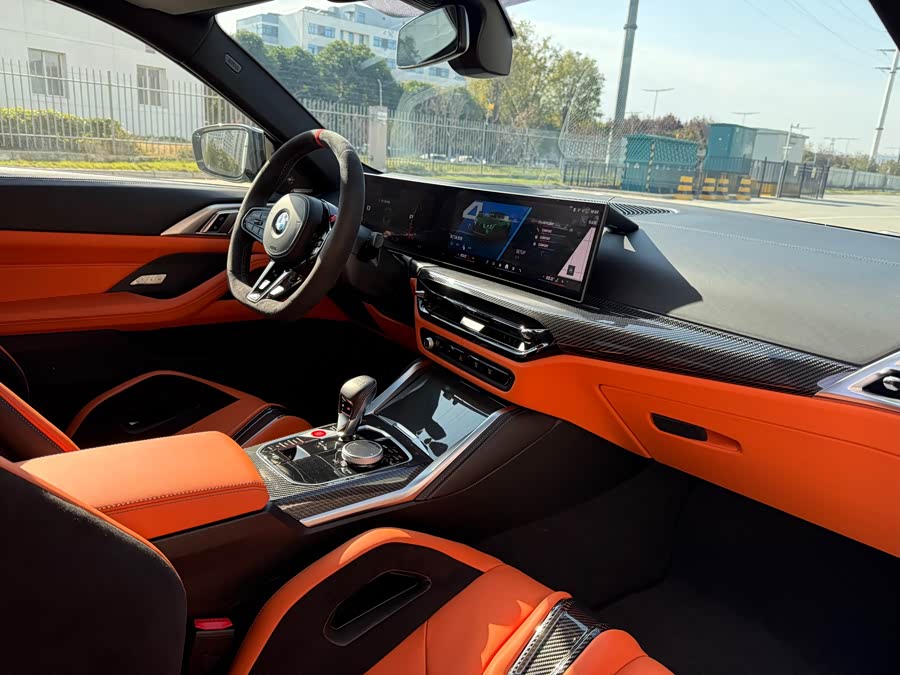 BMW M4 2025 image de voiture #11