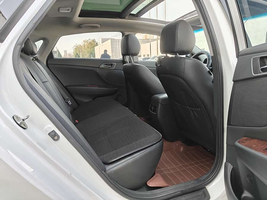 Hyundai Mistra 2014 #11 Hyundai Mistra 2014 car image #11