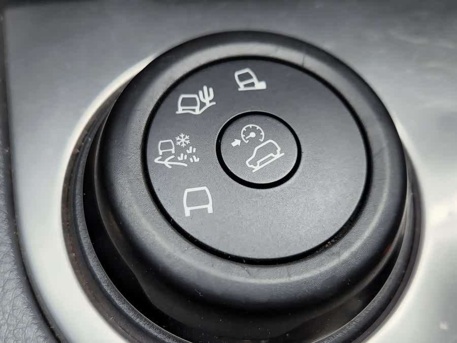 Ford Everest 2016 car image #11