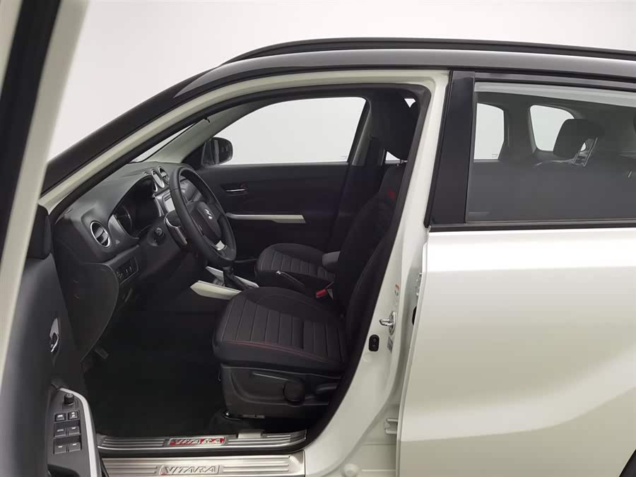 Suzuki Vitara 2017 immagine di auto #11