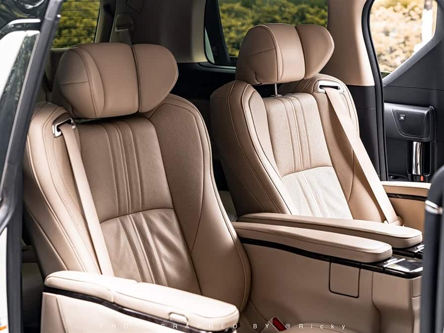 丰田 埃尔法 2019 汽车图片 #11