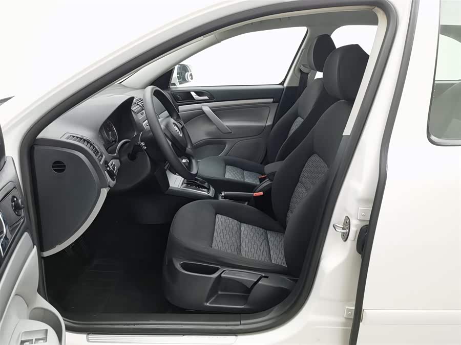 Skoda Octavia 2013 car image #11