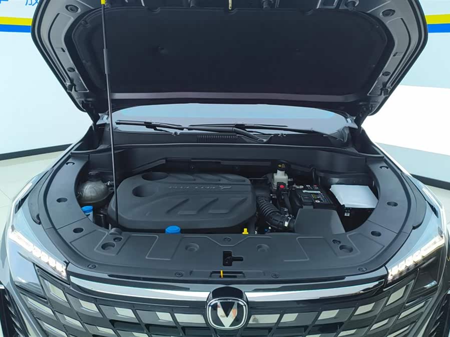 Changan UNI-Z 2025 car image #11