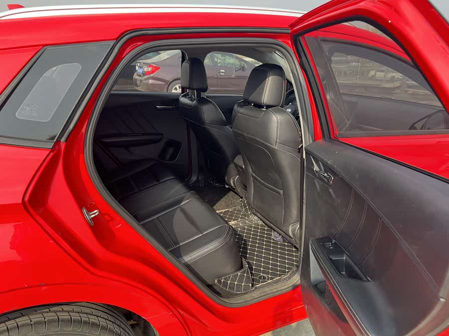 BYD e2 2019 изображение автомобиля #11