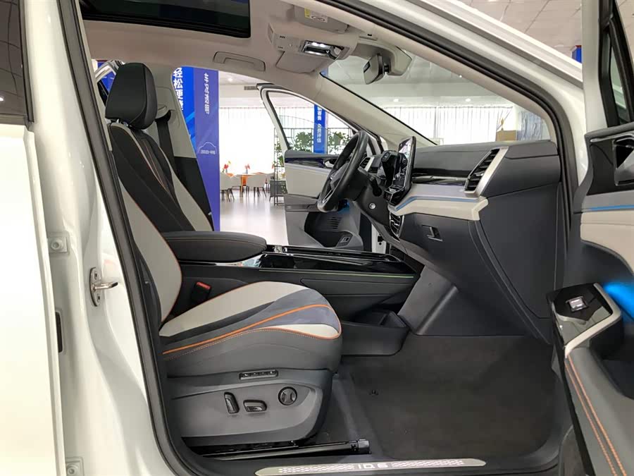 Volkswagen ID.6 Crozz 2023 immagine di auto #11