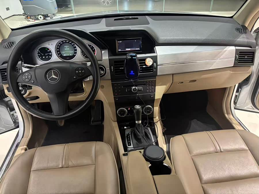 Mercedes-Benz GLK Class (Imported) 2011 immagine di auto #11