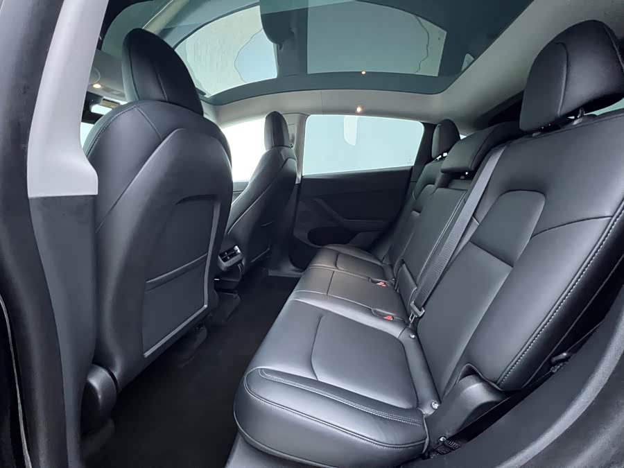 Tesla Model Y 2022 #11 Tesla Model Y 2022 car image #11