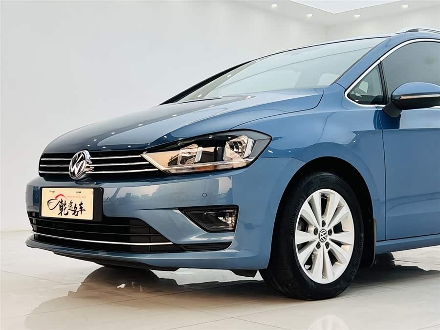 Volkswagen Golf Sportsvan 2017 car image #11