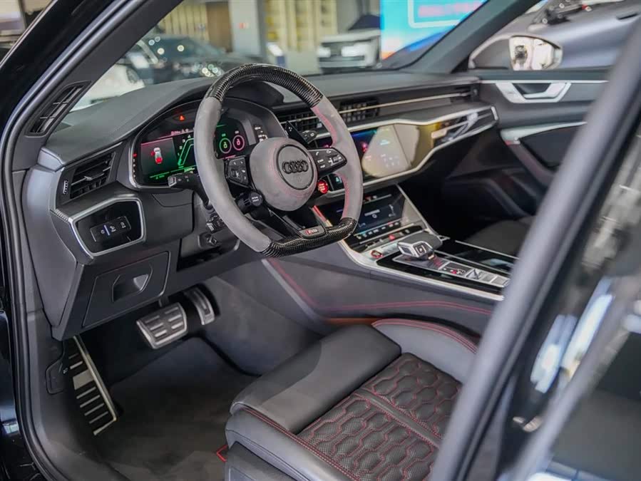 Audi RS 6 2024 immagine di auto #11