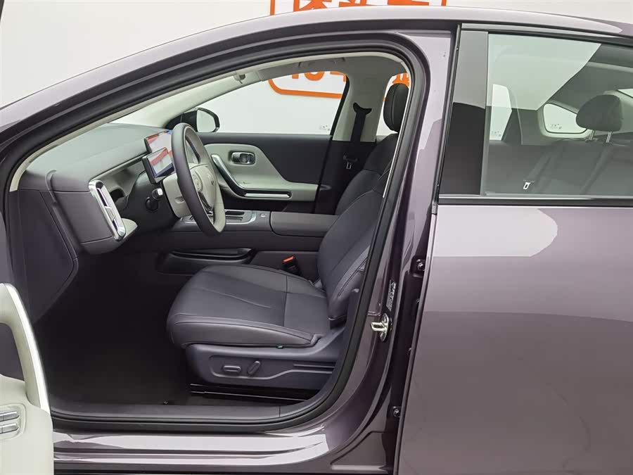 零跑汽车 零跑B01 2025 汽车图片 #11