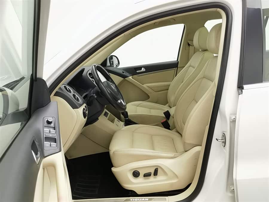 Volkswagen Tiguan 2016 car image #11