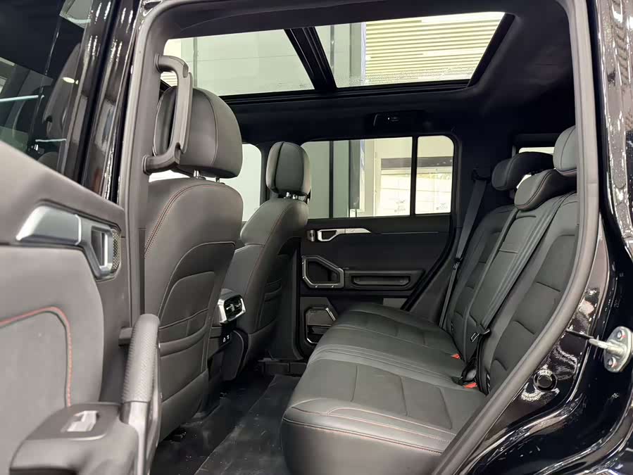 Jetour Traveller 2023 car image #11