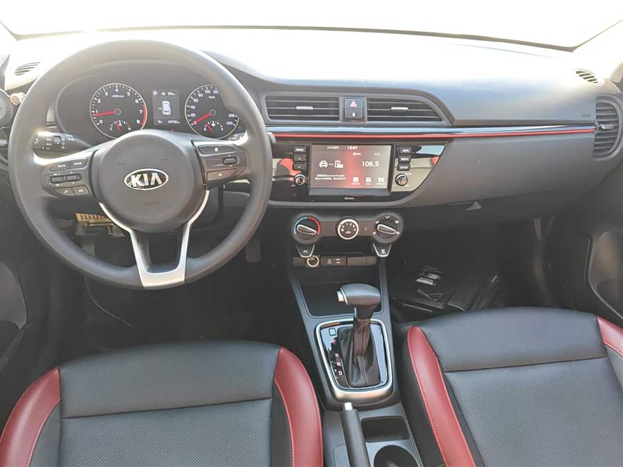 Kia Rio Cross 2018 صورة سيارة #11