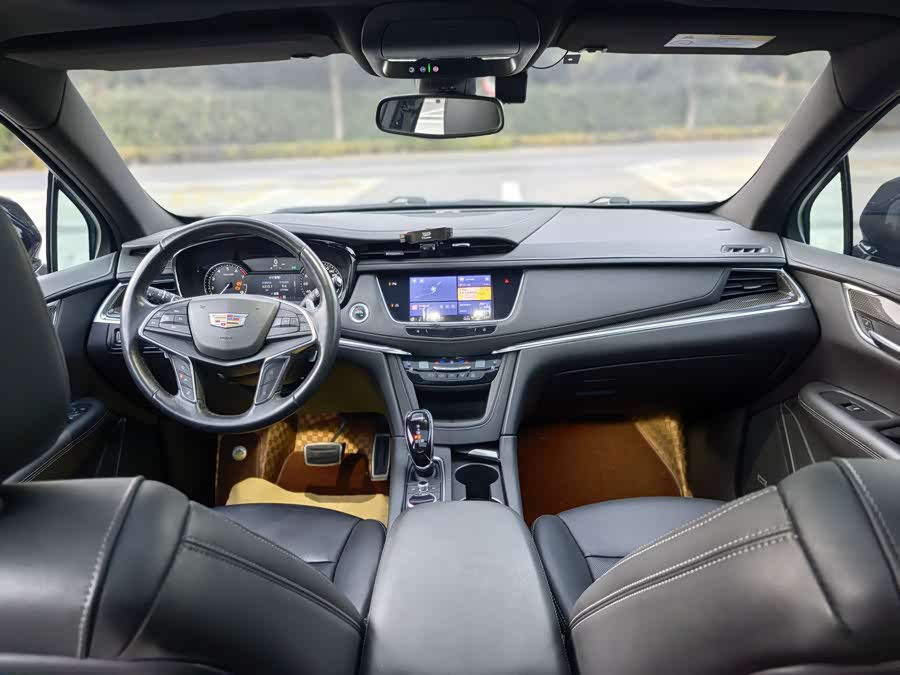 2021 car image #11