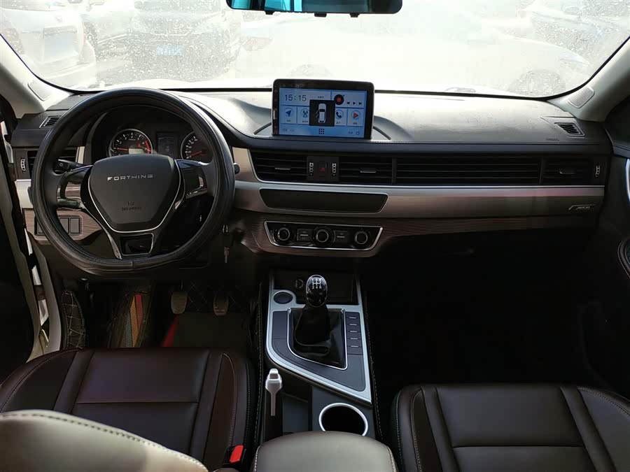 Forthing T5 2021 #11 Forthing T5 2021 immagine di auto #11