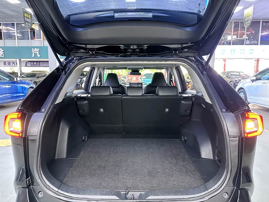 Kia Wildlander 2022 صورة سيارة #11