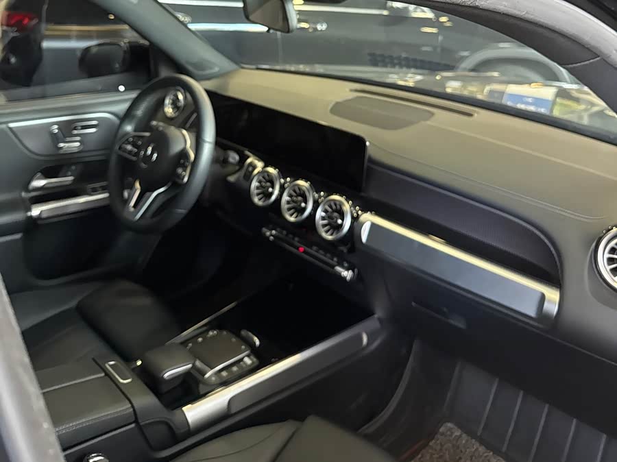 Mercedes-Benz EQB Class 2023 car image #11