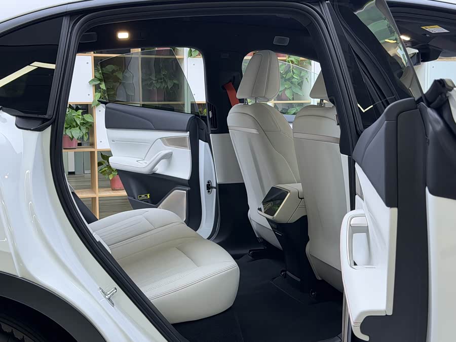 2024 car image #11