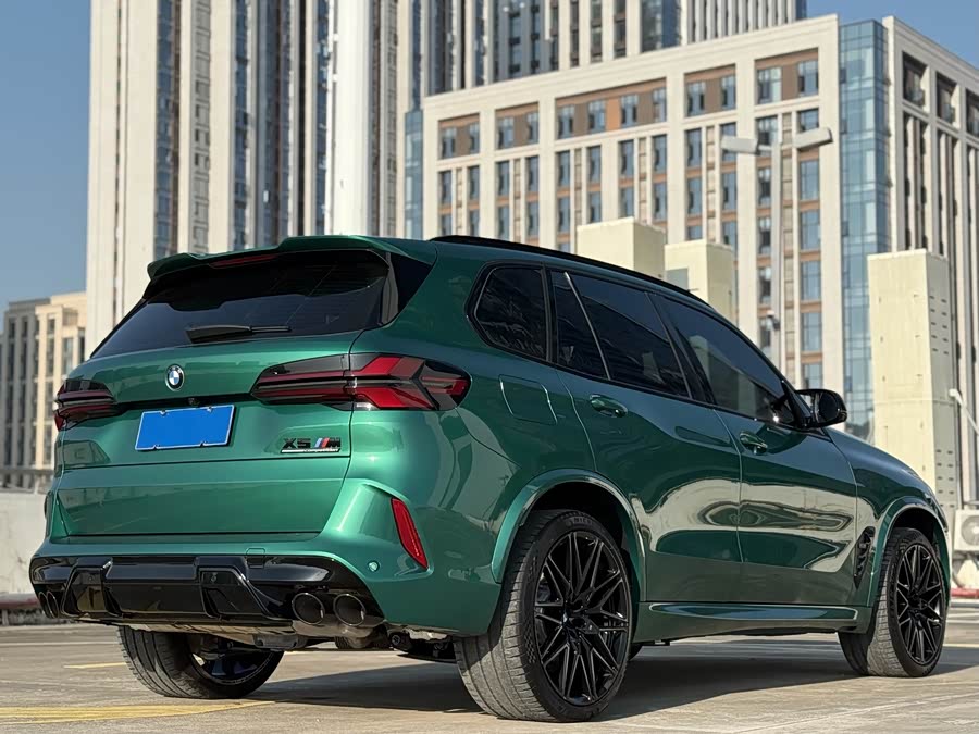 BMW X5 M 2024 car image #11