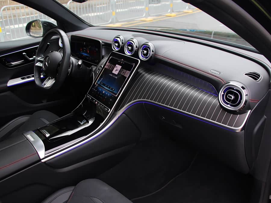 Mercedes-Benz GLC Coupe AMG 2024 صورة سيارة #11