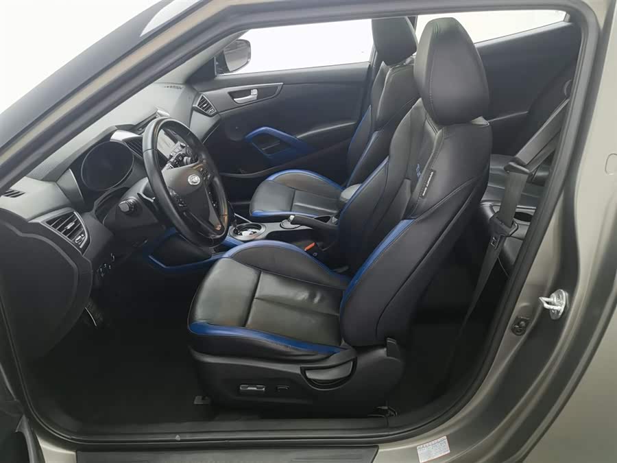 Hyundai Veloster 2015 immagine di auto #11