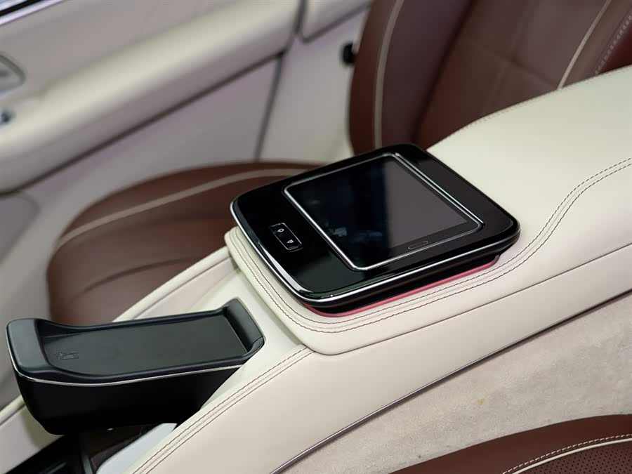 Mercedes-Benz Maybach GLS 2022 #11 Mercedes-Benz Maybach GLS 2022 car image #11