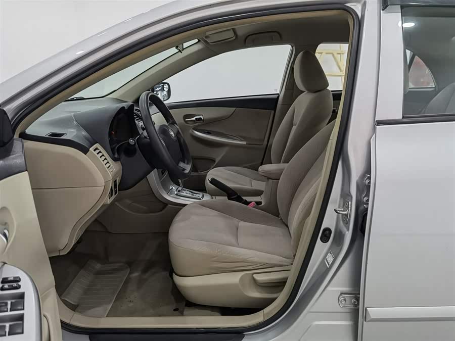 丰田 卡罗拉 2010 汽车图片 #11