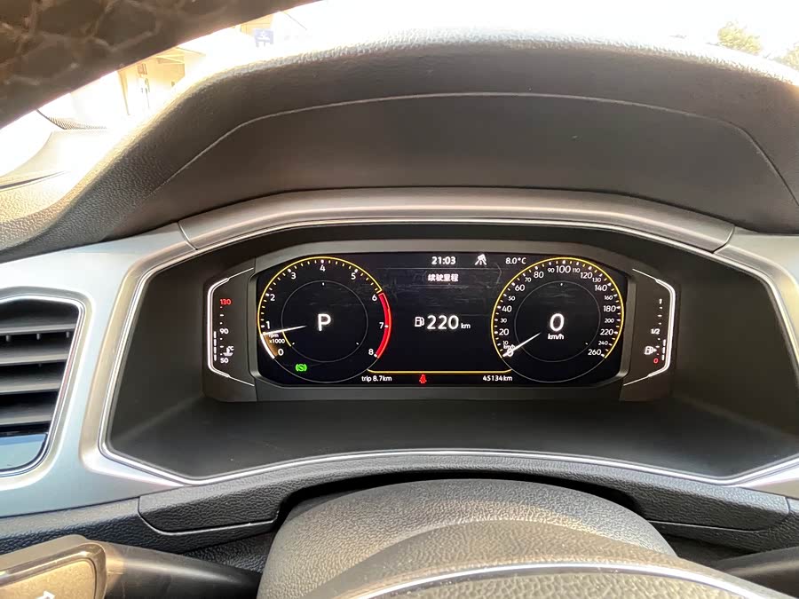 Volkswagen T-Roc 2022 car image #11