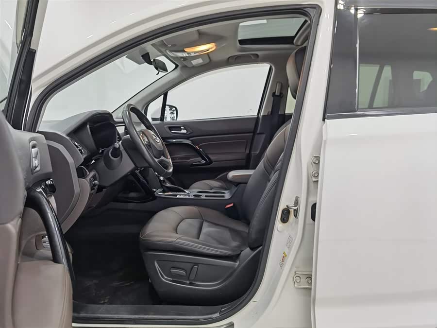 GAC Trumpchi GS4 2017 #11 GAC Trumpchi GS4 2017 car image #11