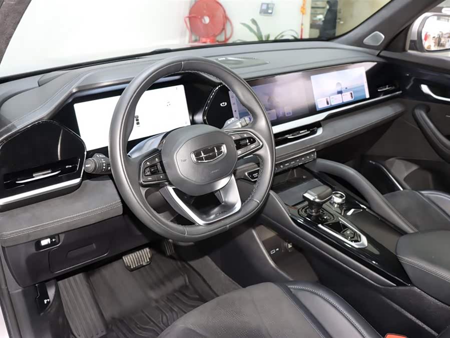 GEELY Ulion 2018 immagine di auto #11