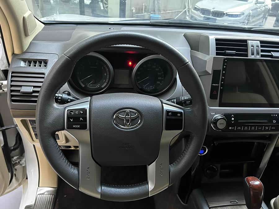 Toyota Prado (Imported) 2014 car image #11