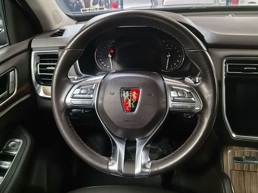 Roewe RX8 2020 изображение автомобиля #11