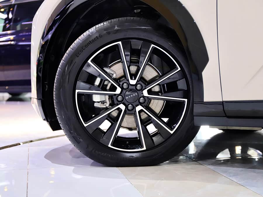 极氪 极氪X 2024 汽车图片 #11