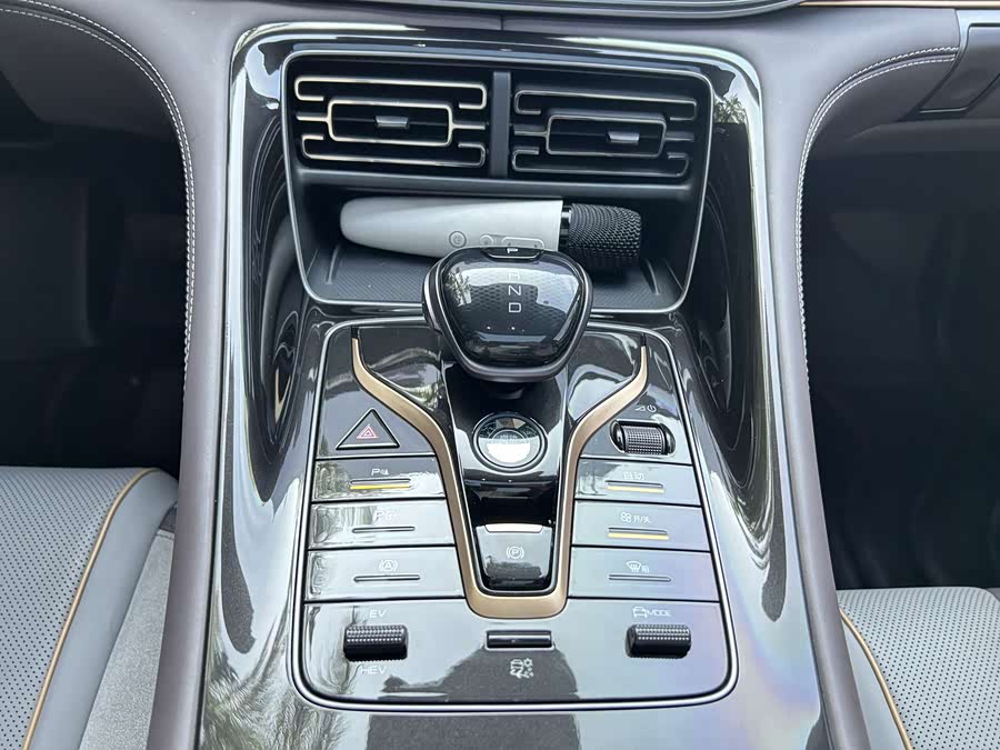 BYD Frigate 07 2023 #11 BYD Frigate 07 2023 car image #11