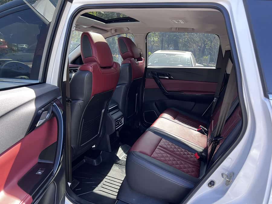 Forthing T5 2019 صورة سيارة #11