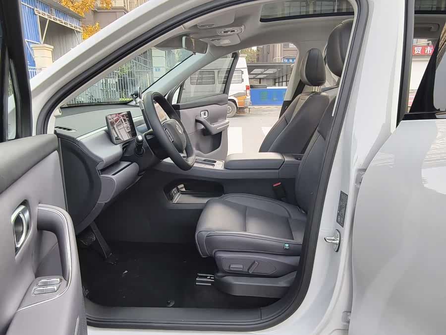 零跑汽车 零跑C10 2024 汽车图片 #11