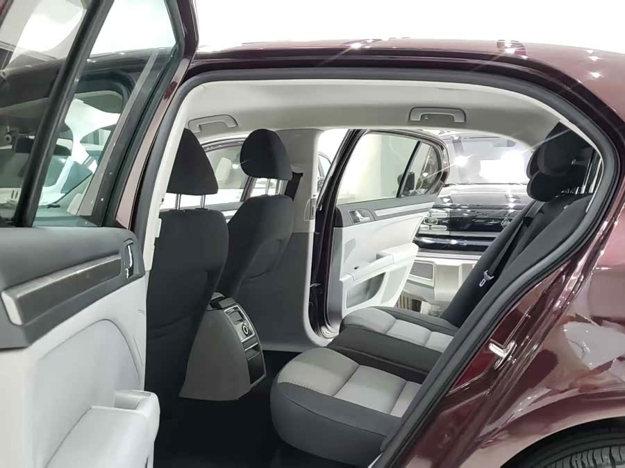 Skoda Superb 2012 imagen de coche #11